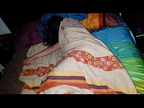 ❤️ Posinak grdi svoju mladu maćehu dok ona spava. ☑ Jebeni video  na hr.nudexxx.ru
